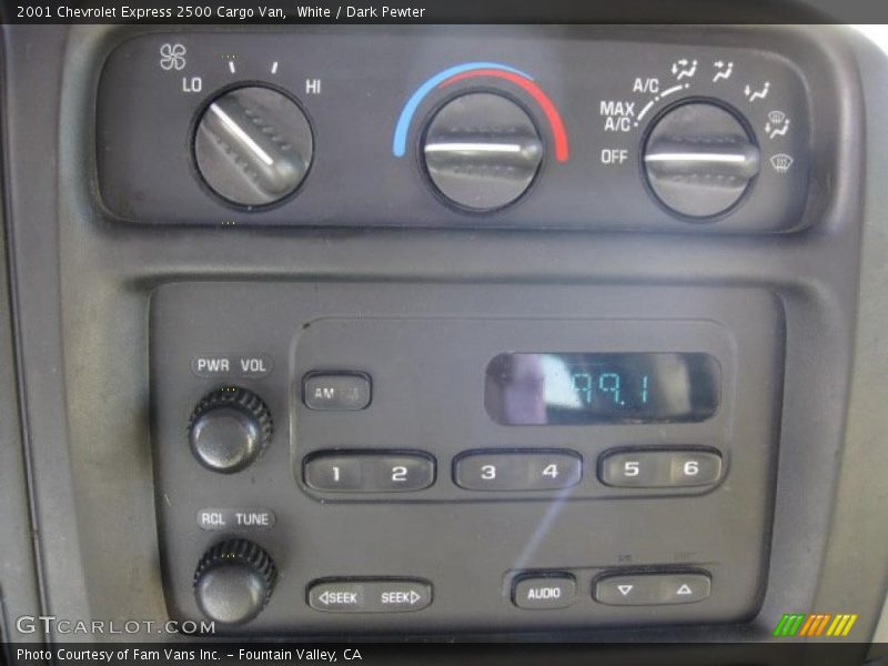 White / Dark Pewter 2001 Chevrolet Express 2500 Cargo Van