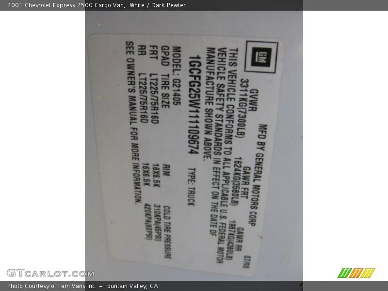 White / Dark Pewter 2001 Chevrolet Express 2500 Cargo Van
