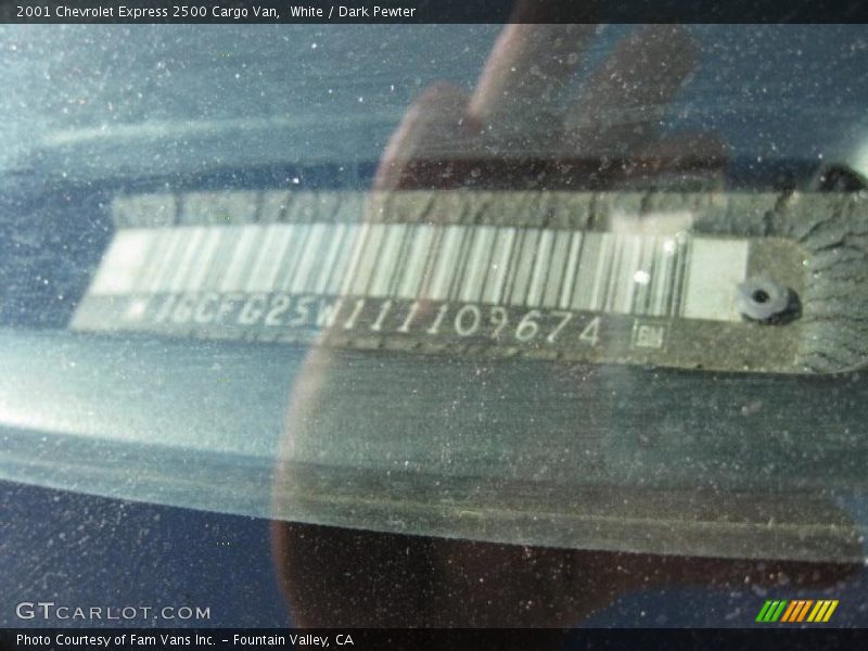 White / Dark Pewter 2001 Chevrolet Express 2500 Cargo Van