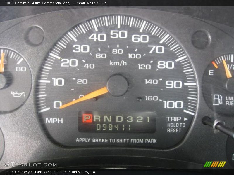 Summit White / Blue 2005 Chevrolet Astro Commercial Van