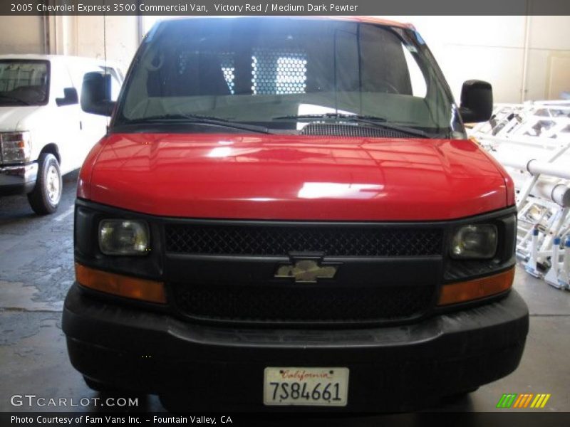 Victory Red / Medium Dark Pewter 2005 Chevrolet Express 3500 Commercial Van