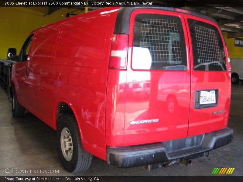 Victory Red / Medium Dark Pewter 2005 Chevrolet Express 3500 Commercial Van
