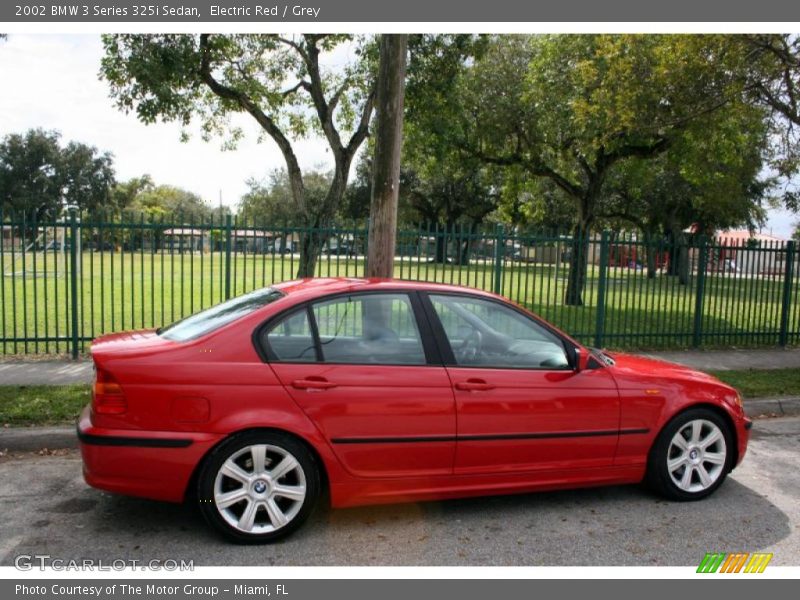 Electric Red / Grey 2002 BMW 3 Series 325i Sedan