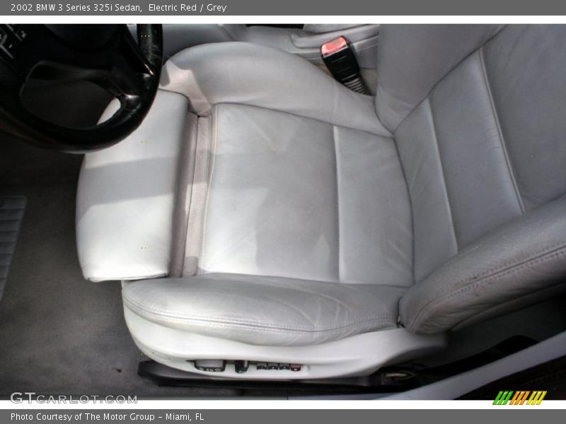 Electric Red / Grey 2002 BMW 3 Series 325i Sedan