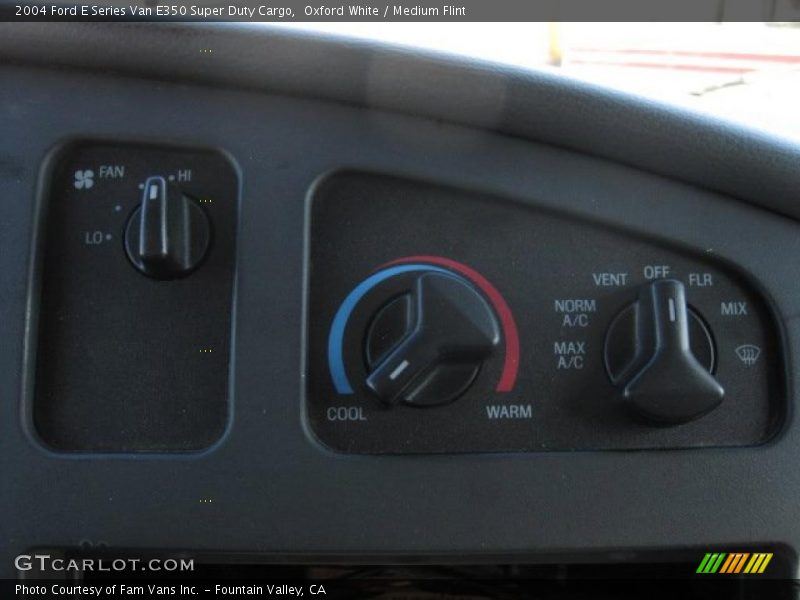 Oxford White / Medium Flint 2004 Ford E Series Van E350 Super Duty Cargo