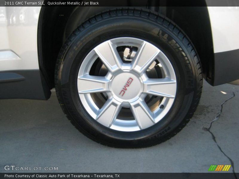 Quicksilver Metallic / Jet Black 2011 GMC Terrain SLE
