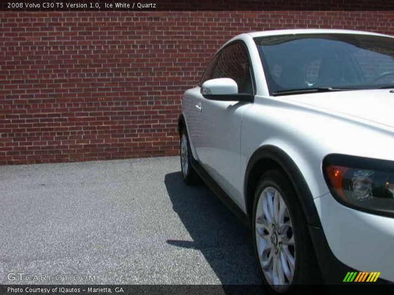 Ice White / Quartz 2008 Volvo C30 T5 Version 1.0
