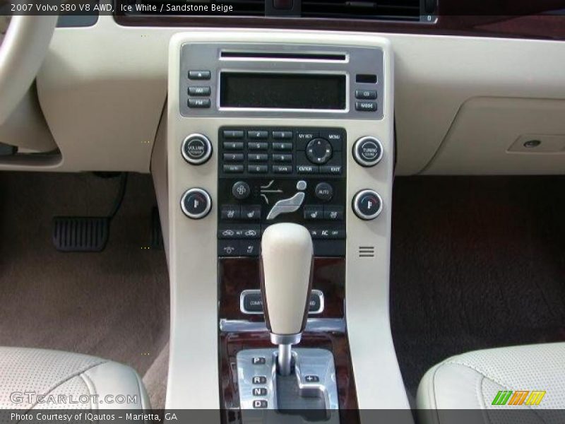 Controls of 2007 S80 V8 AWD