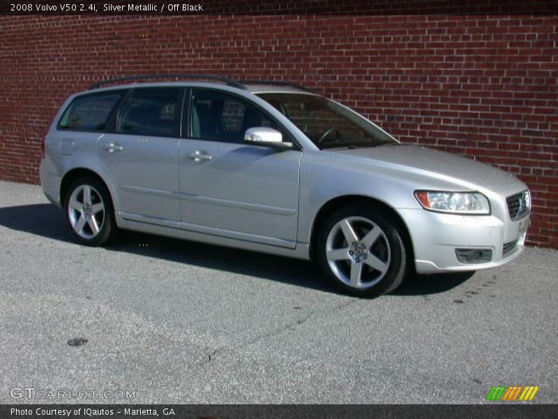 Silver Metallic / Off Black 2008 Volvo V50 2.4i