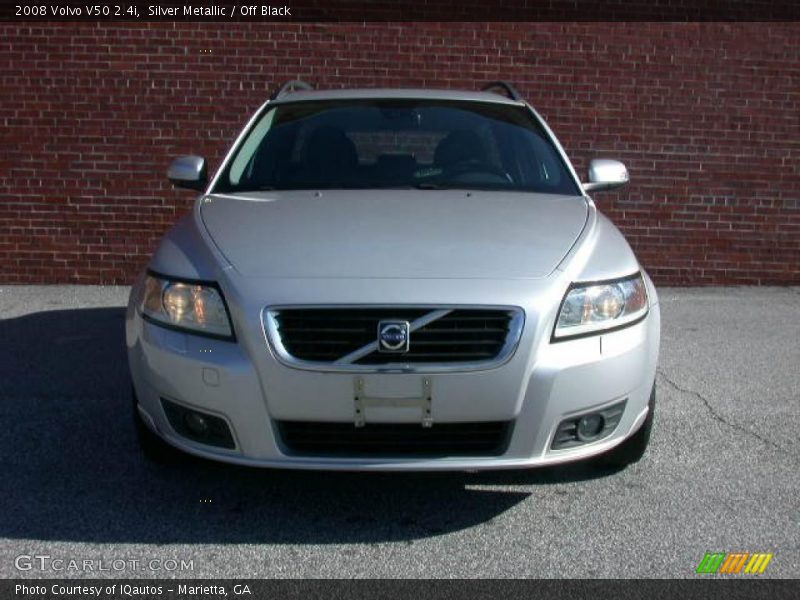 Silver Metallic / Off Black 2008 Volvo V50 2.4i