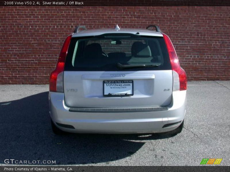 Silver Metallic / Off Black 2008 Volvo V50 2.4i