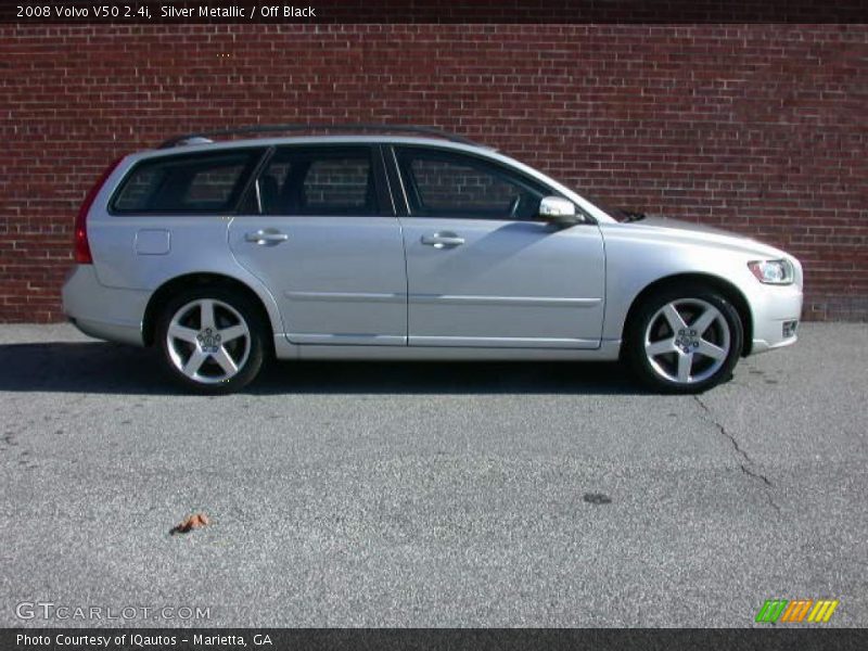 Silver Metallic / Off Black 2008 Volvo V50 2.4i