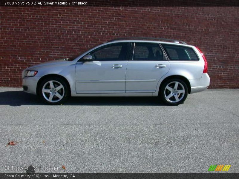Silver Metallic / Off Black 2008 Volvo V50 2.4i