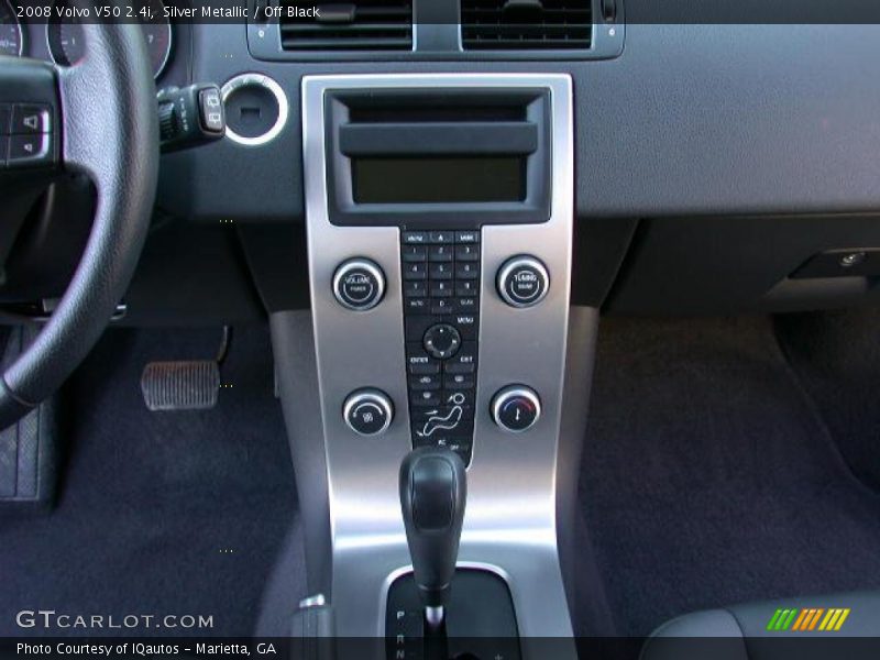 Controls of 2008 V50 2.4i