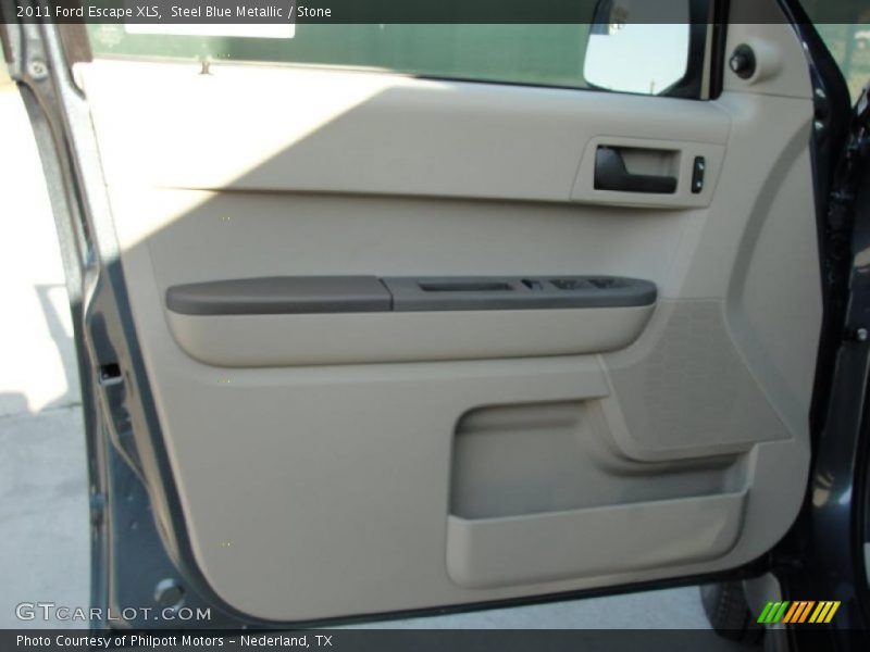 Door Panel of 2011 Escape XLS