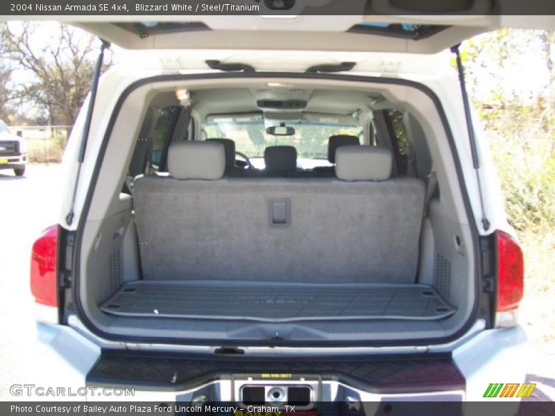 Blizzard White / Steel/Titanium 2004 Nissan Armada SE 4x4