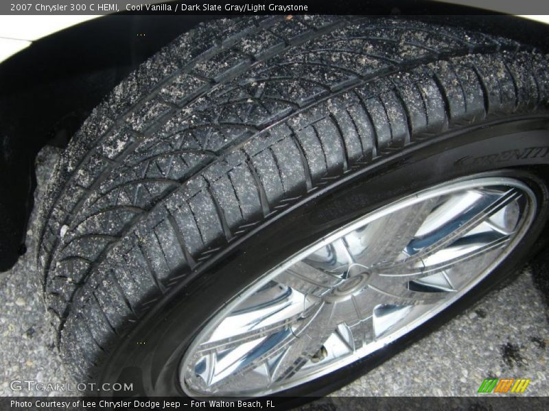 Cool Vanilla / Dark Slate Gray/Light Graystone 2007 Chrysler 300 C HEMI