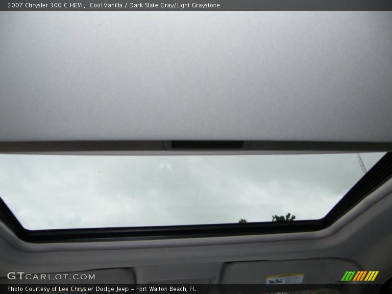 Cool Vanilla / Dark Slate Gray/Light Graystone 2007 Chrysler 300 C HEMI