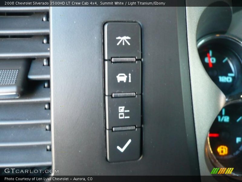 Controls of 2008 Silverado 3500HD LT Crew Cab 4x4