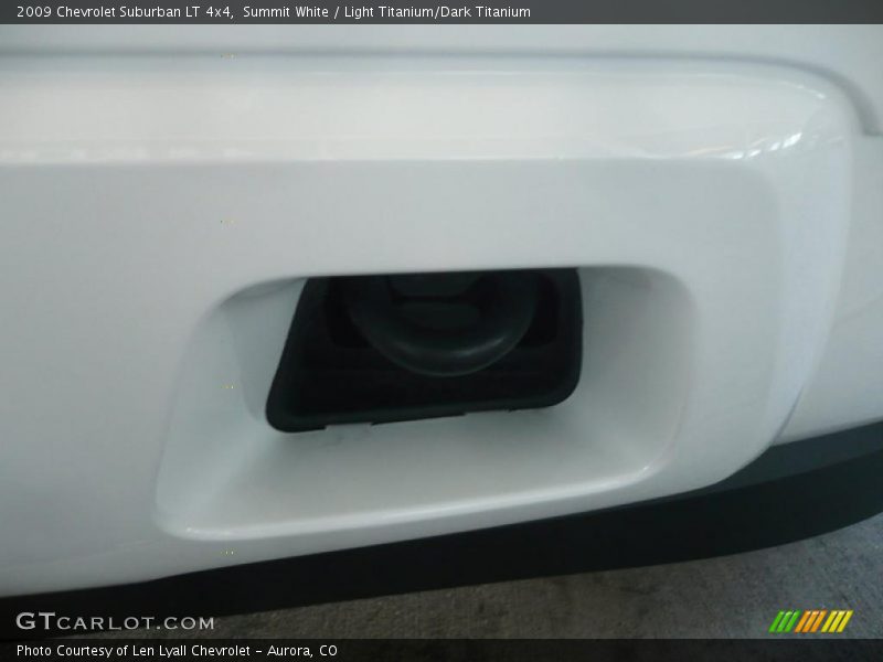 Summit White / Light Titanium/Dark Titanium 2009 Chevrolet Suburban LT 4x4