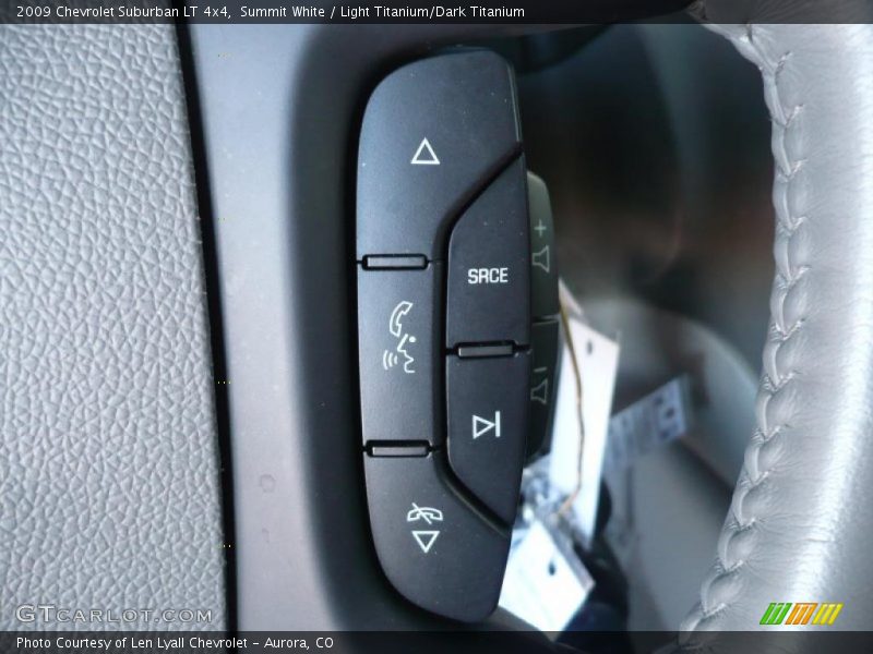 Summit White / Light Titanium/Dark Titanium 2009 Chevrolet Suburban LT 4x4