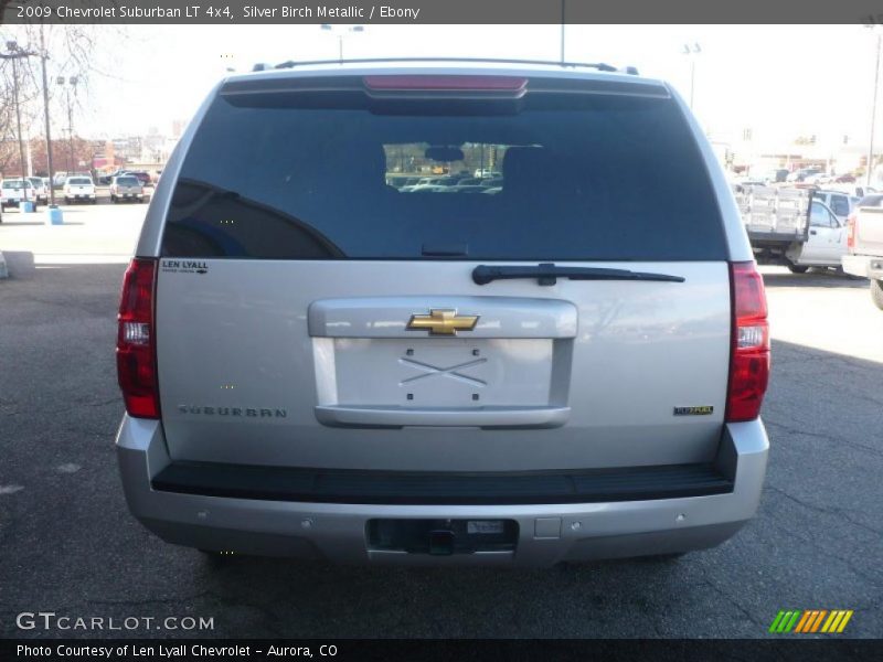 Silver Birch Metallic / Ebony 2009 Chevrolet Suburban LT 4x4