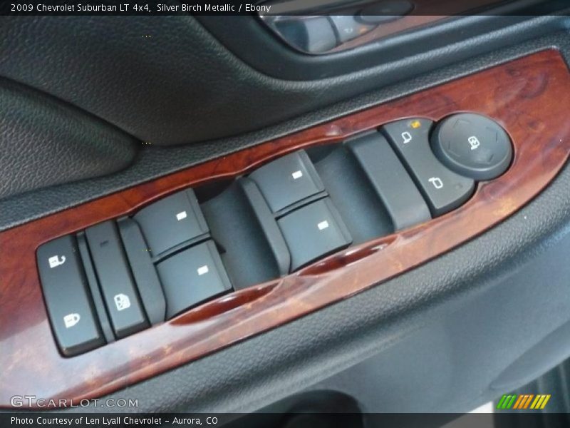 Silver Birch Metallic / Ebony 2009 Chevrolet Suburban LT 4x4