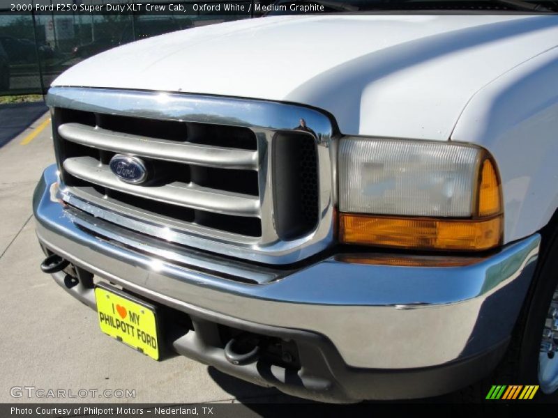 Oxford White / Medium Graphite 2000 Ford F250 Super Duty XLT Crew Cab