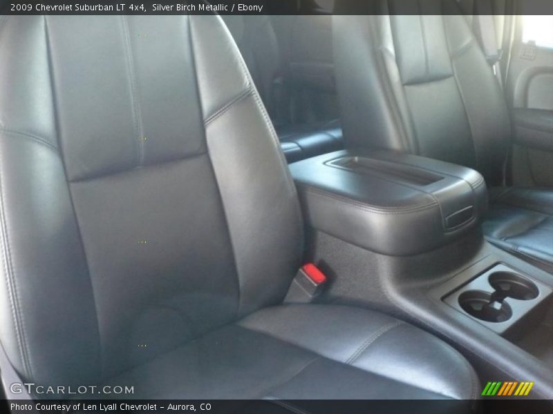 Silver Birch Metallic / Ebony 2009 Chevrolet Suburban LT 4x4