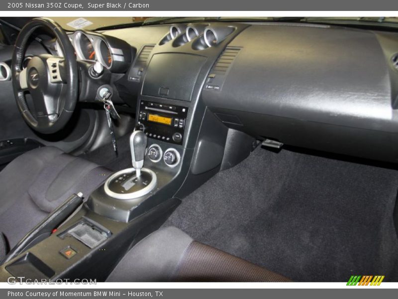 Super Black / Carbon 2005 Nissan 350Z Coupe