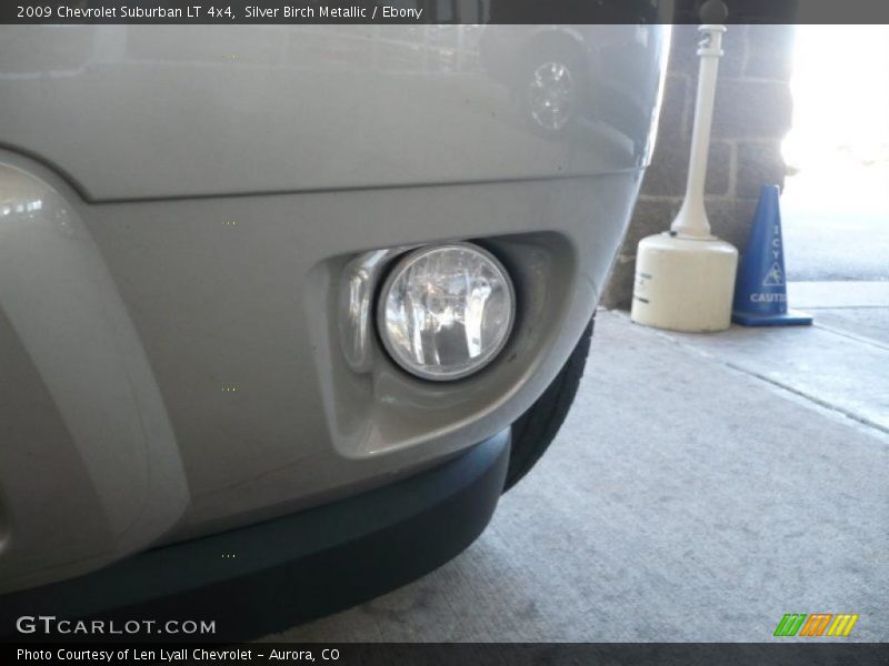Silver Birch Metallic / Ebony 2009 Chevrolet Suburban LT 4x4