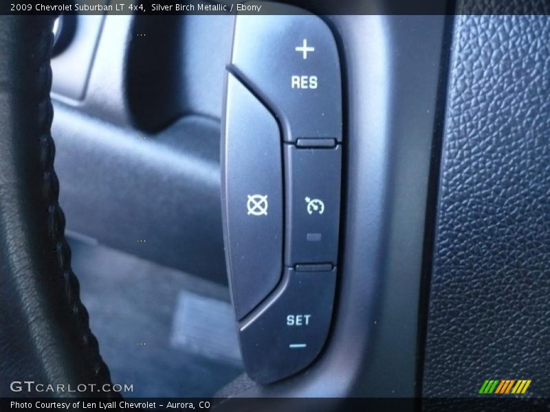 Silver Birch Metallic / Ebony 2009 Chevrolet Suburban LT 4x4