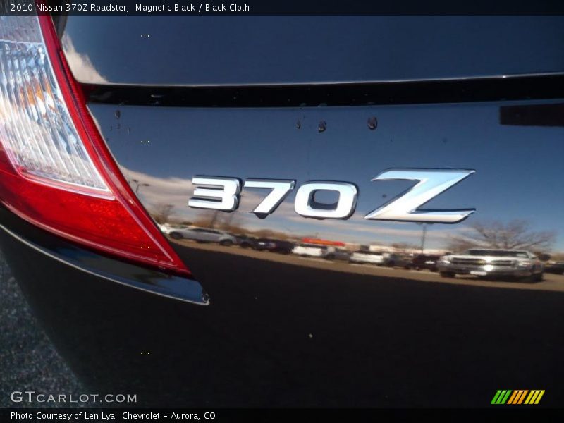  2010 370Z Roadster Logo