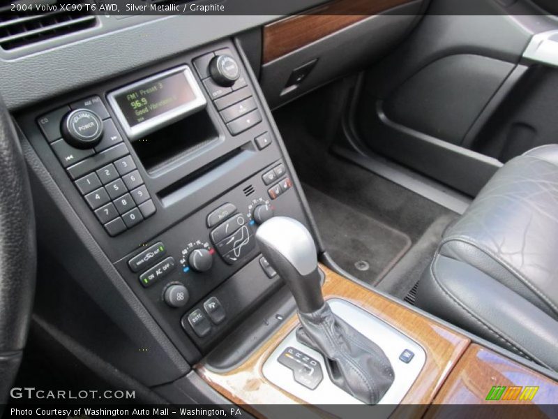 Silver Metallic / Graphite 2004 Volvo XC90 T6 AWD