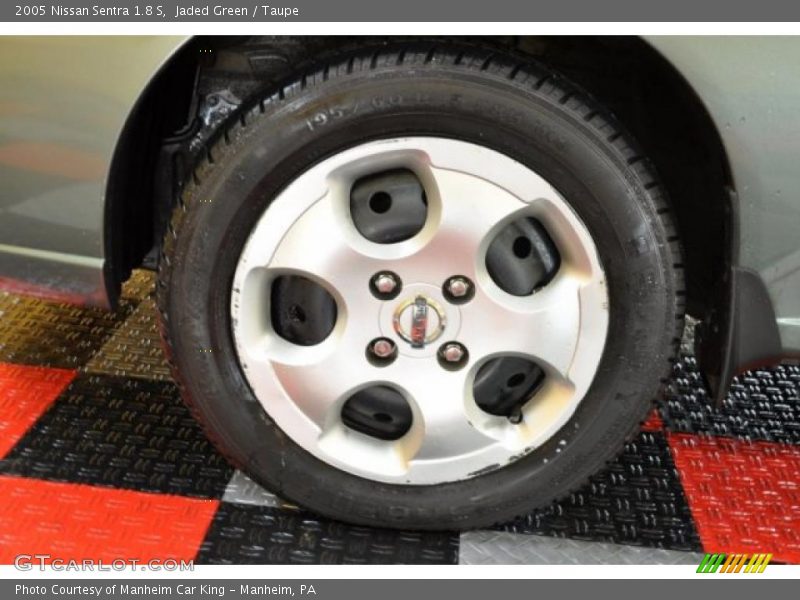 Jaded Green / Taupe 2005 Nissan Sentra 1.8 S