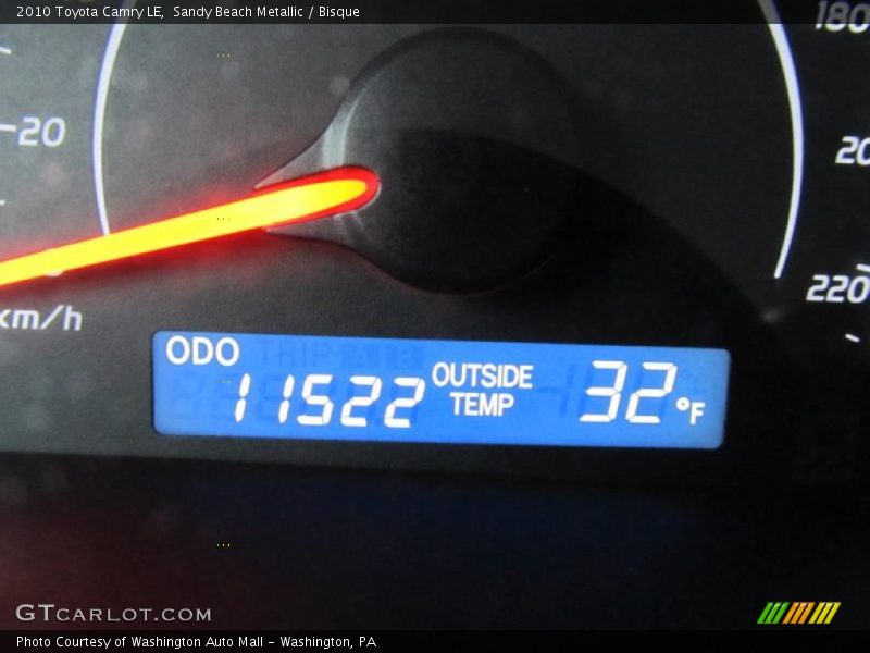 Sandy Beach Metallic / Bisque 2010 Toyota Camry LE