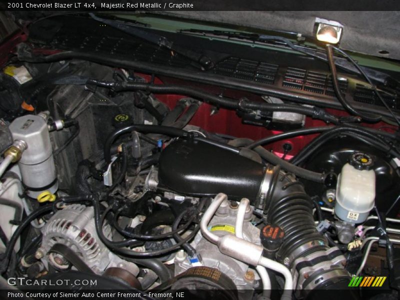 Majestic Red Metallic / Graphite 2001 Chevrolet Blazer LT 4x4