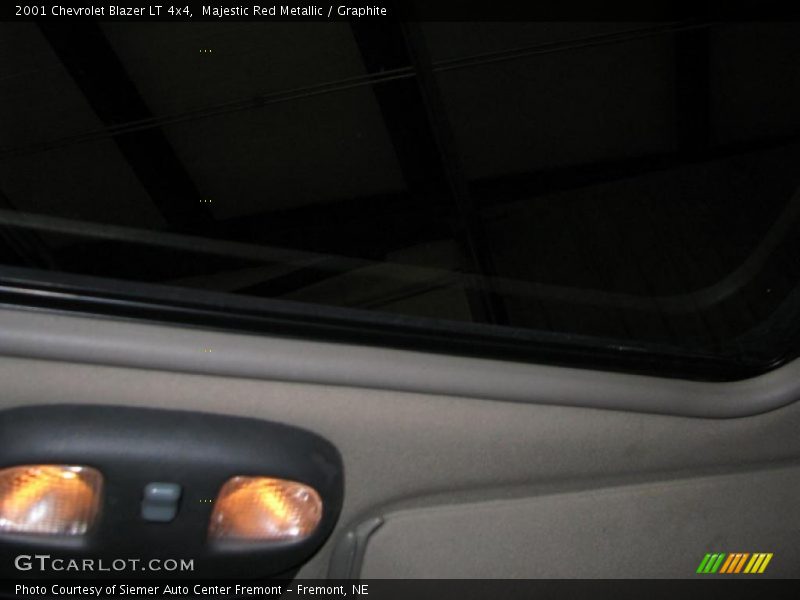 Majestic Red Metallic / Graphite 2001 Chevrolet Blazer LT 4x4