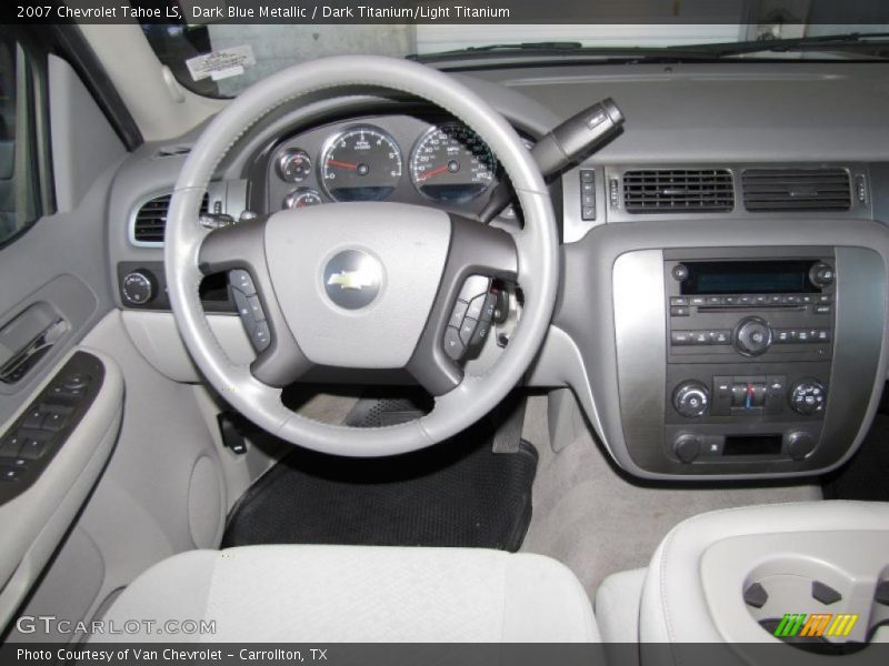 Dashboard of 2007 Tahoe LS