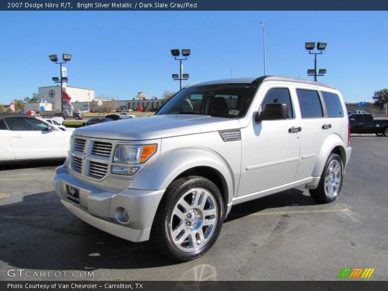 Front 3/4 View of 2007 Nitro R/T