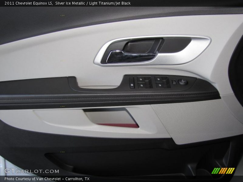 Silver Ice Metallic / Light Titanium/Jet Black 2011 Chevrolet Equinox LS