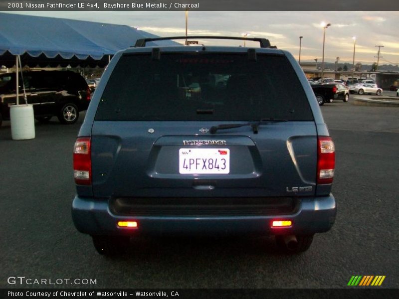 Bayshore Blue Metallic / Charcoal 2001 Nissan Pathfinder LE 4x4