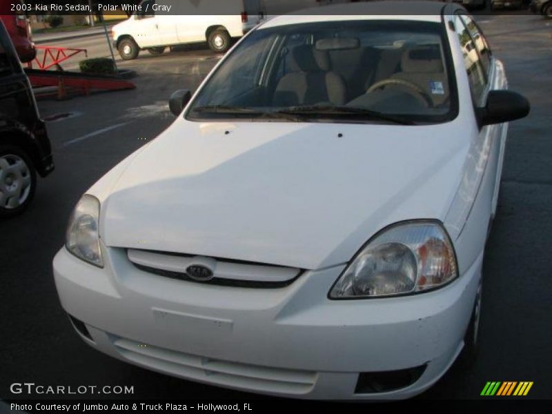 Polar White / Gray 2003 Kia Rio Sedan