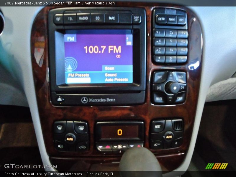 Controls of 2002 S 500 Sedan