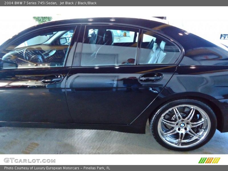 Jet Black / Black/Black 2004 BMW 7 Series 745i Sedan