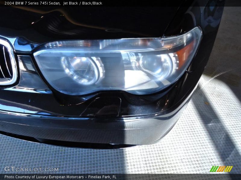 Jet Black / Black/Black 2004 BMW 7 Series 745i Sedan
