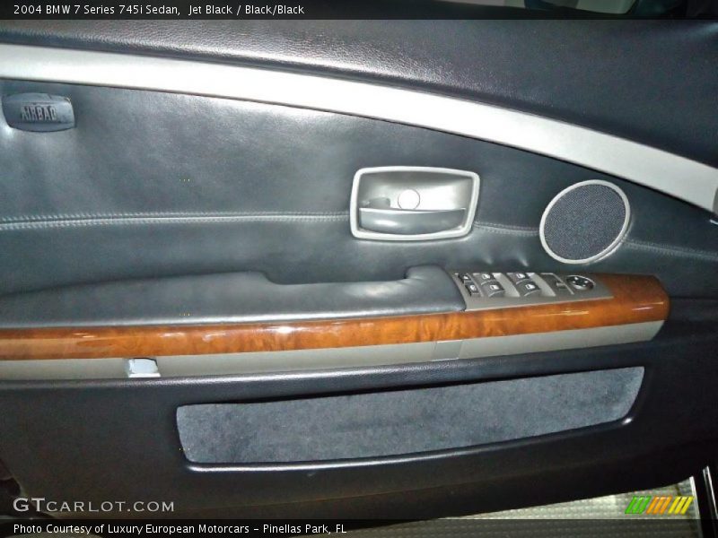 Jet Black / Black/Black 2004 BMW 7 Series 745i Sedan