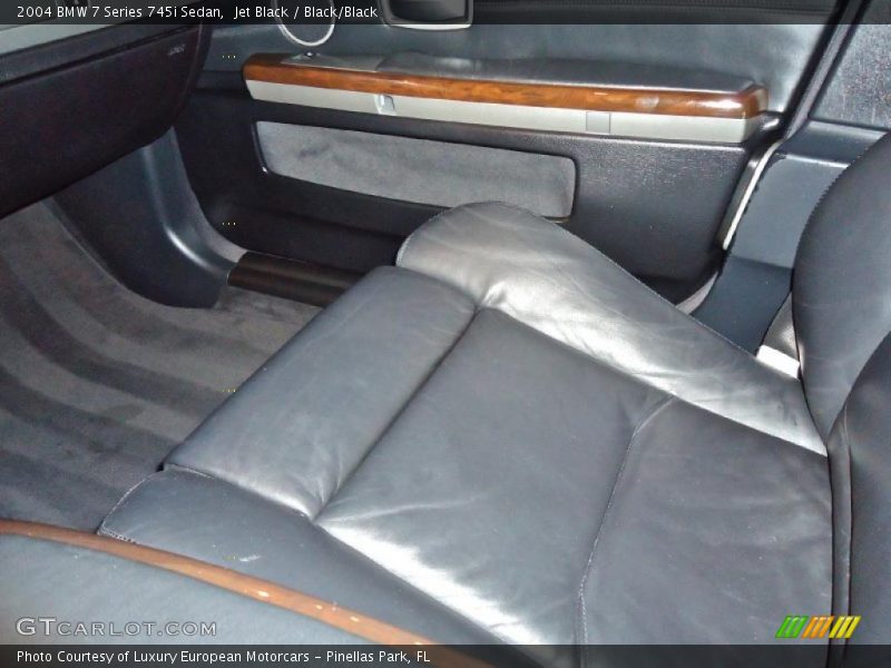 Jet Black / Black/Black 2004 BMW 7 Series 745i Sedan