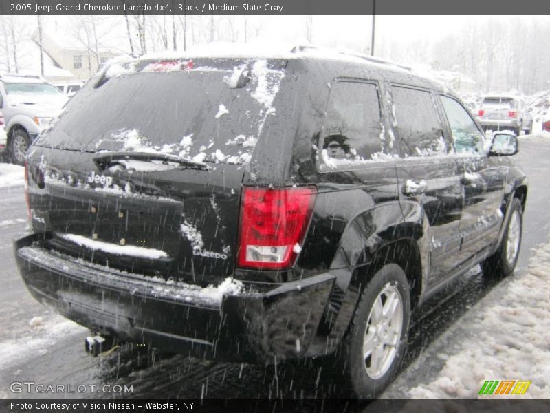 Black / Medium Slate Gray 2005 Jeep Grand Cherokee Laredo 4x4