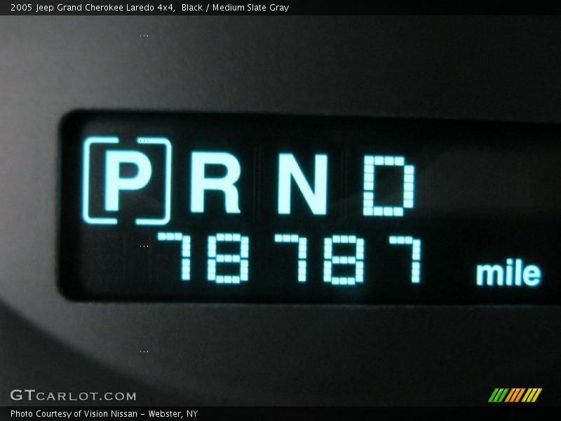 Black / Medium Slate Gray 2005 Jeep Grand Cherokee Laredo 4x4